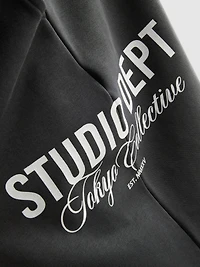 Studio Graphic Shorts