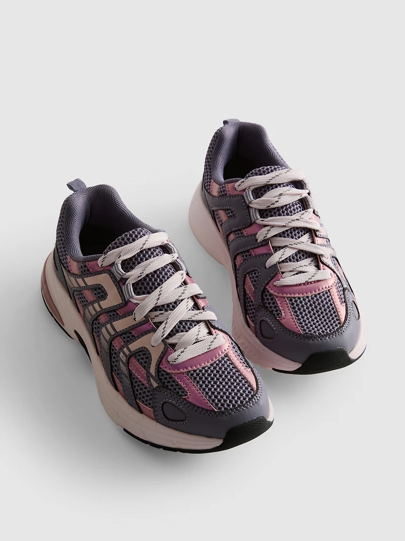 Stripe Low-Top Sneakers