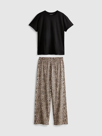 Cotton Crew Neck Leopard Pajamas
