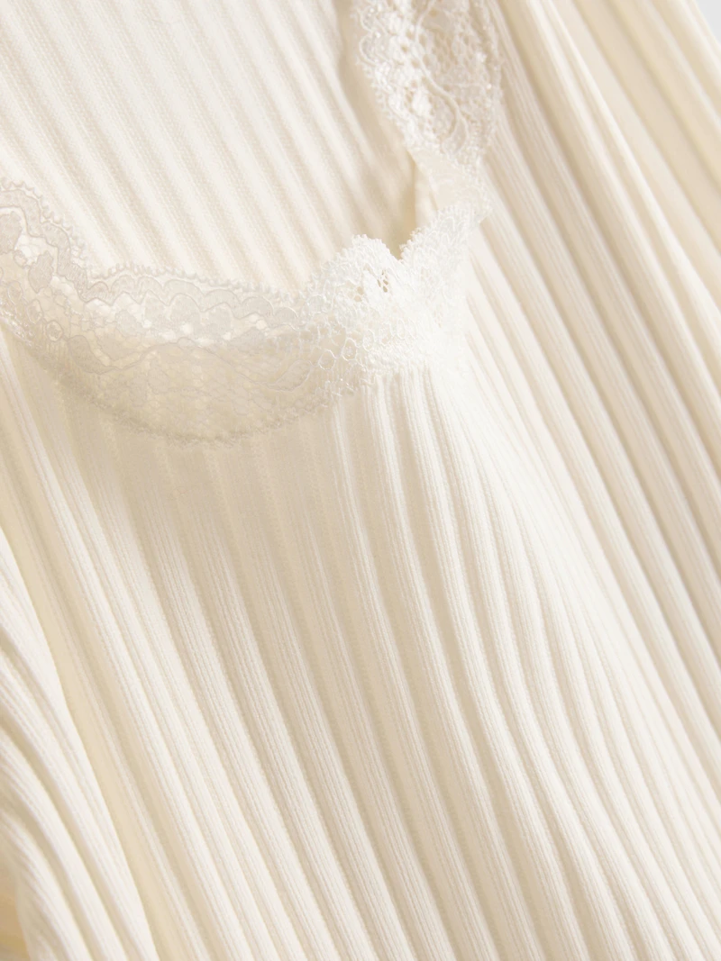 Ribbed Long-Sleeve Squareneck Top