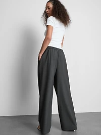 Smart Wide Leg Sweatpants