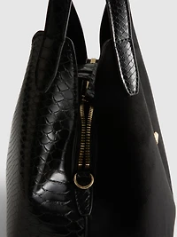 Snaffle Detail Textured Shoulder Bag