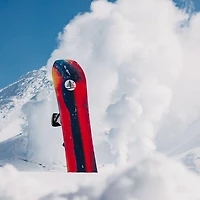 Men's Family Tree Hometown Hero Camber Snowboard [2025]