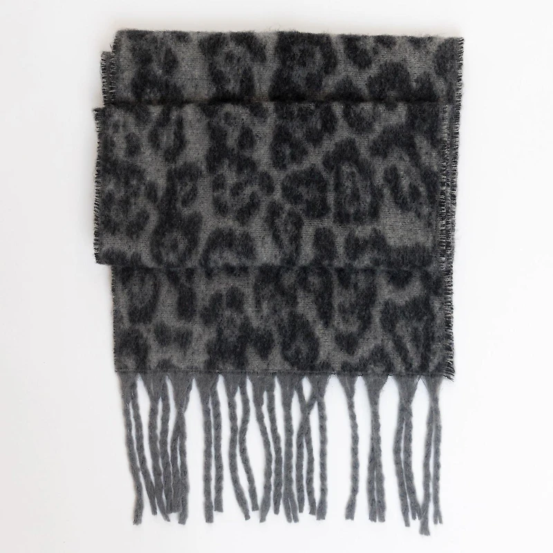 Women's Leopard Tassel Scarf
