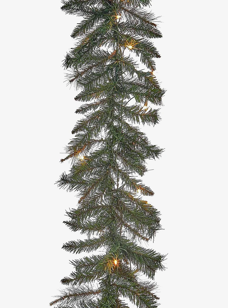 Pre-Lit Classic Green Garland