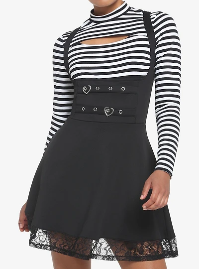 Black Heart Buckle Grommet Skirtall