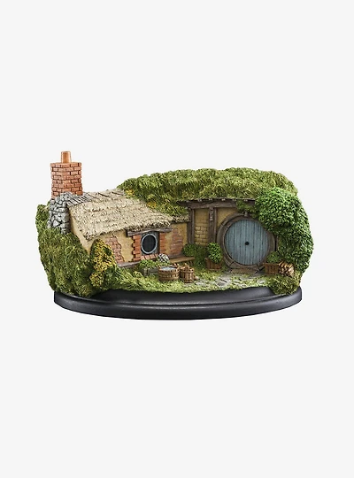 The Hobbit Hole 35 Bagshot Row Grey Door Figure