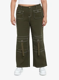 Green & White Contrast Stitch Strap Carpenter Pants Plus