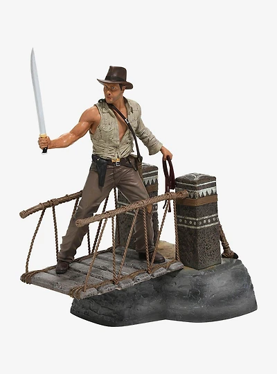Diamond Select Toys Indiana Jones and the Temple of Doom Gallery Diorama Indiana Jones Bridge Escape Deluxe Figure