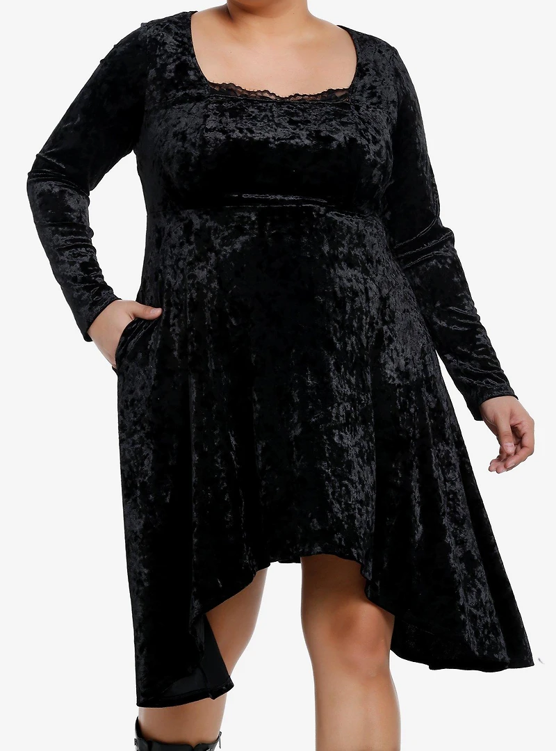 Cosmic Aura Black Velvet Lace Long-Sleeve Dress Plus Size