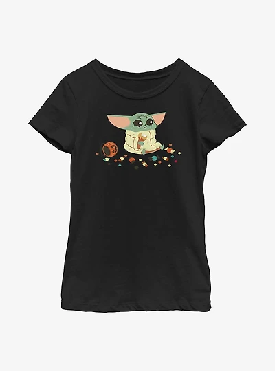 Star Wars The Mandalorian Grogu Eating Candies Youth Girls T-Shirt