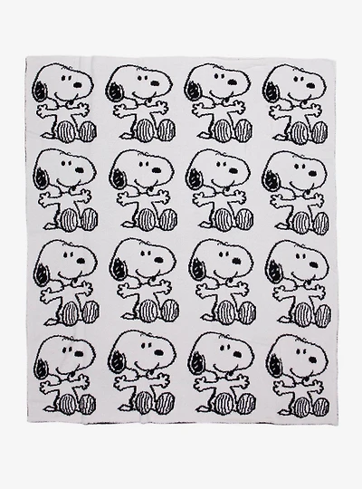 Peanuts Snoopy Allover Print Feather Knit Throw Blanket