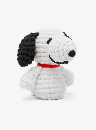 The Woobles Peanuts Snoopy Crochet Kit