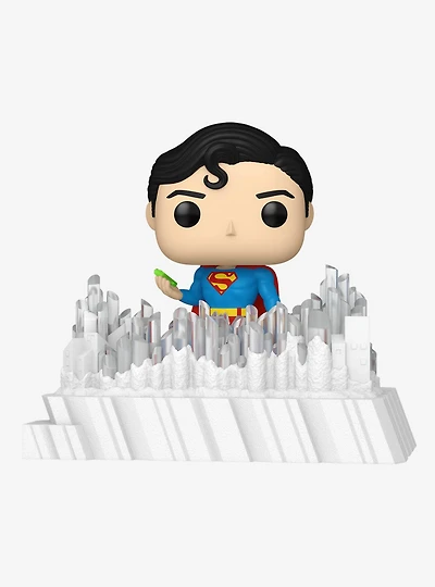 Funko Pop! Deluxe DC Comics Superman: The Movie Superman Vinyl Figure