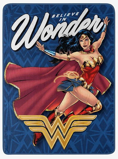 DC Comics Wonder Woman Believe In Wonder Micro Raschel Throw