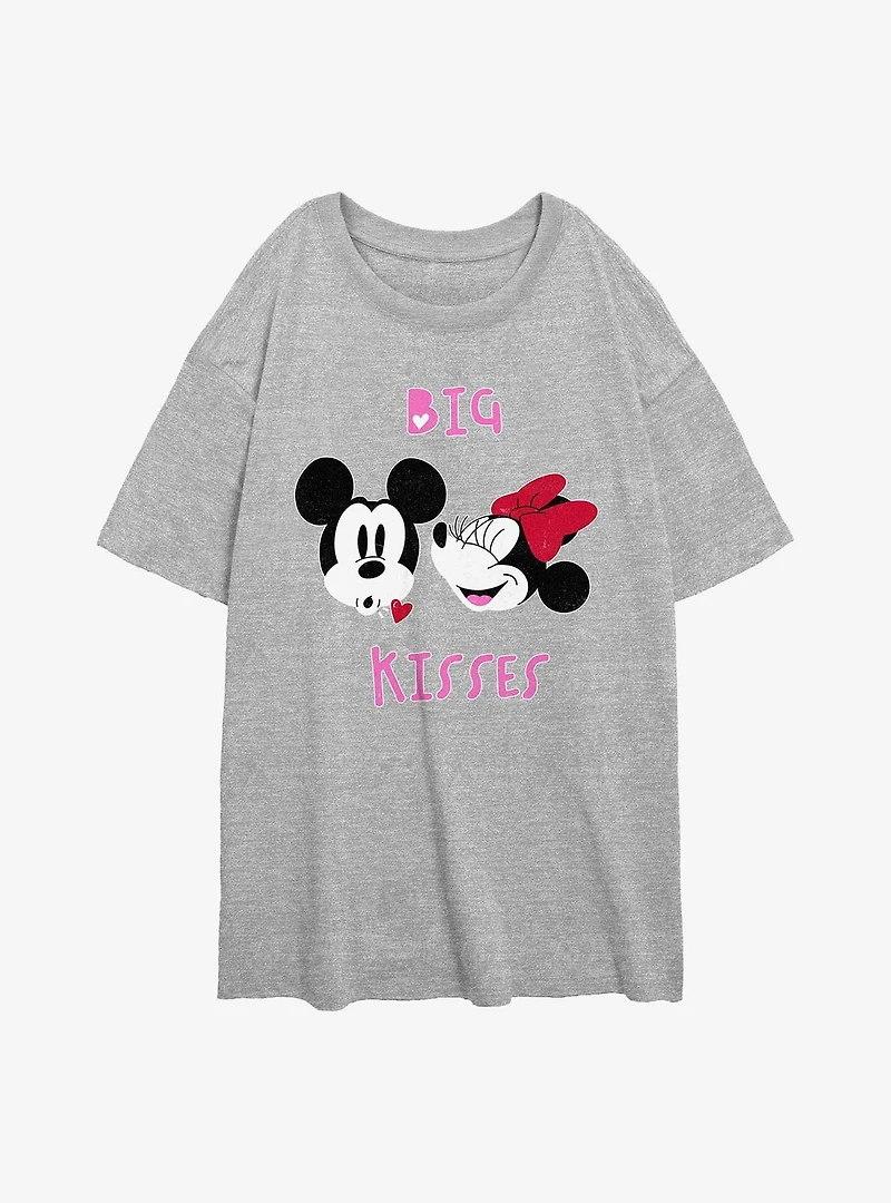 Disney Mickey Mouse and Minnie Big Kisses Womens Oversized T-Shirt