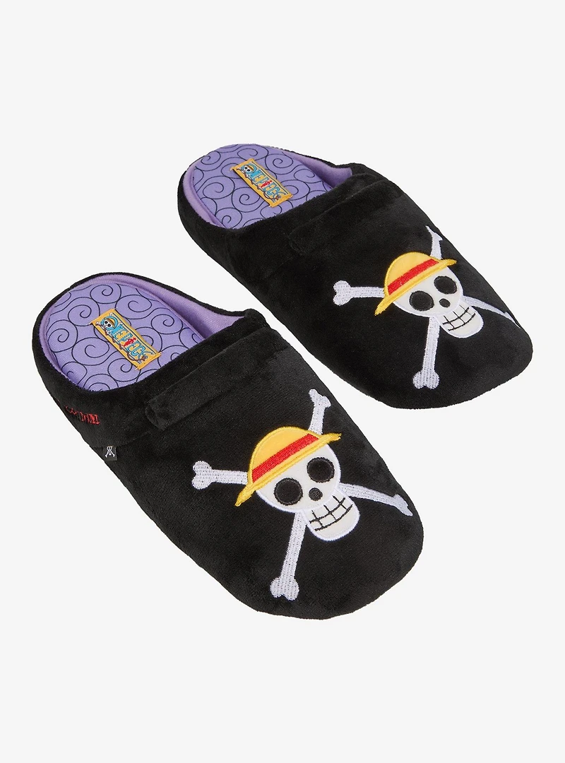 One Piece Straw Hat Crew Jolly Roger Men's Dorm Slippers — BoxLunch Exclusive