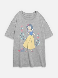 Disney Snow White and the Seven Dwarfs Apple Pose Womens Oversized T-Shirt
