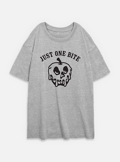 Disney Snow White and the Seven Dwarfs Just One Bite Apple Outline Womens Oversized T-Shirt