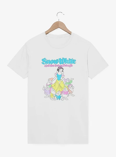 Disney Snow White and the Seven Dwarfs Group Illustration T-Shirt