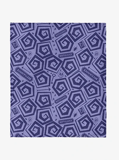 Beetlejuice Creepy Crawlies 40x50" Silk Touch Throw Blanket