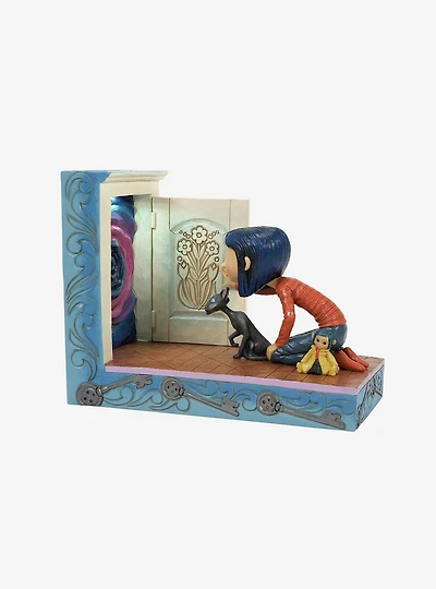Enesco Coraline Heartwood Creek Coraline & Hidden Door (Jim Shore) Light-Up Figure