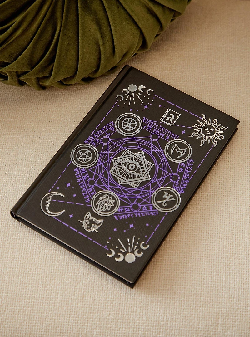 Marvel Agatha All Along The Grimoire of Agatha Harkness: A Magical History and Spellbook