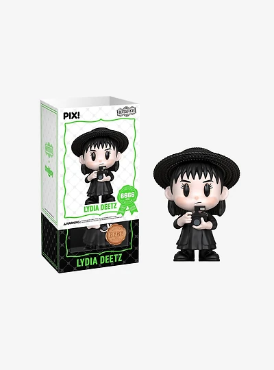 Thrilljoy Beetlejuice Pix! Lydia Deetz Vinyl Figure