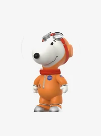 Super7 Peanuts Super Size Snoopy Astronaut (Orange Spacesuit) Figure