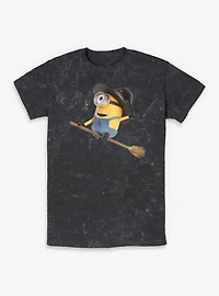 Minions Minion Stuart Witch Mineral Wash T-Shirt