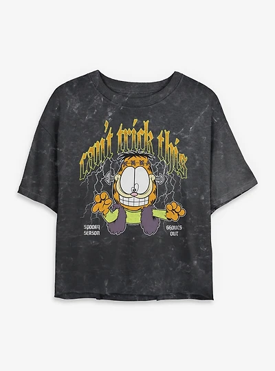 Garfield Can't Trick This Spooky Season Mineral Wash Womens Crop T-Shirt