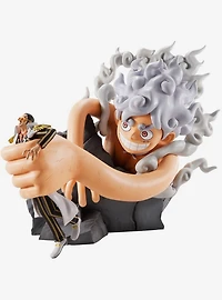 Bandai Namco One Piece Revible Moment Ichibansho Monkey D. Luffy Gear 5 vs. Borsalino (Burst of Energy) Figure