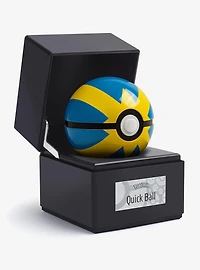 Pokémon Quick Ball Replica