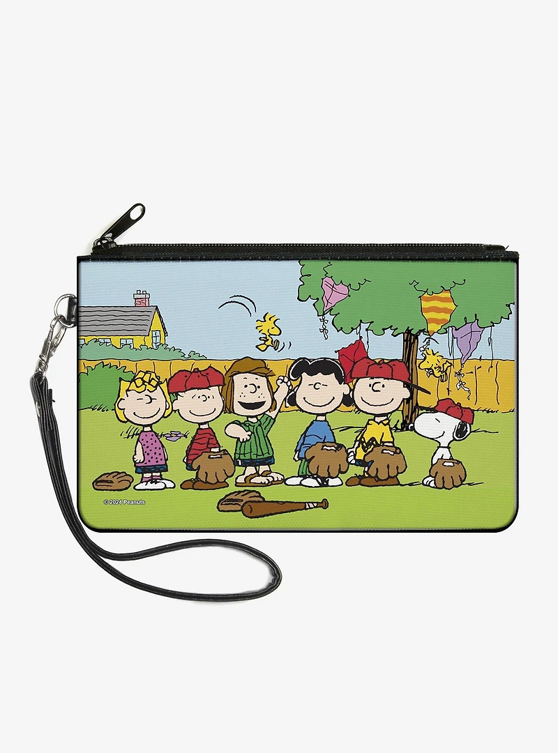 Peanuts Gang Backyard Baseball Group Pose Zip Clutch Wallet