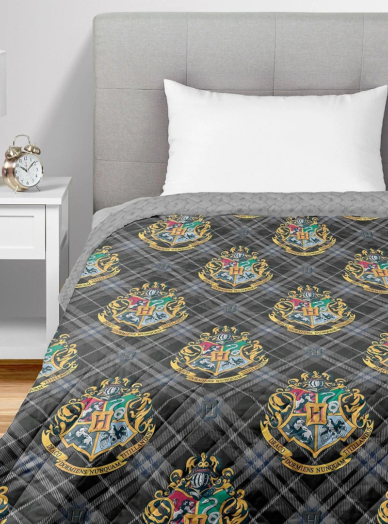 Harry Potter Preppy Hogwarts Quilted Throw Blanket
