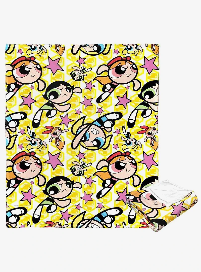 Powerpuff Girls Fighting Crime Silk Touch Throw Blanket