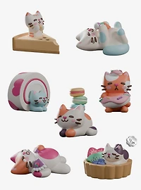 Kaleidos Creative Kim-Joy Bake Me a Cat Blind Box Figure