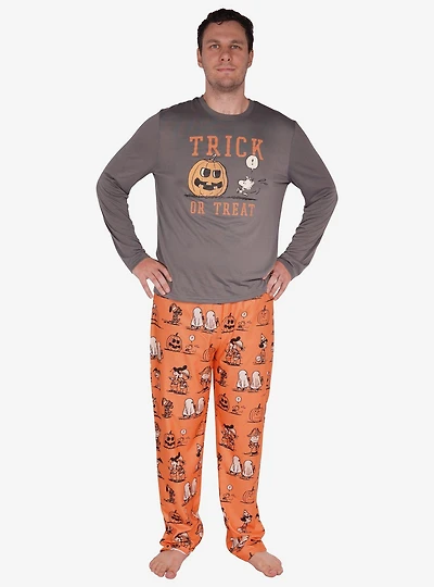Peanuts Vintage Halloween Friends Pajama Set