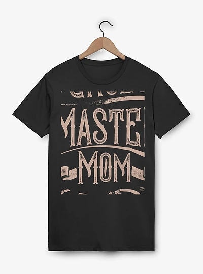 Dungeons & Dragons Dungeon Master Mom T-Shirt