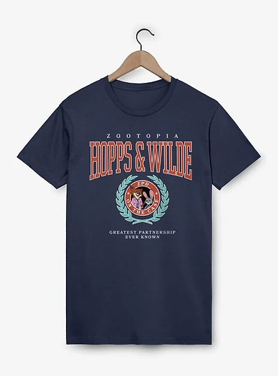 Disney Zootopia 2 Hopps Wilde Crest T-Shirt Hot Topic Exclusive