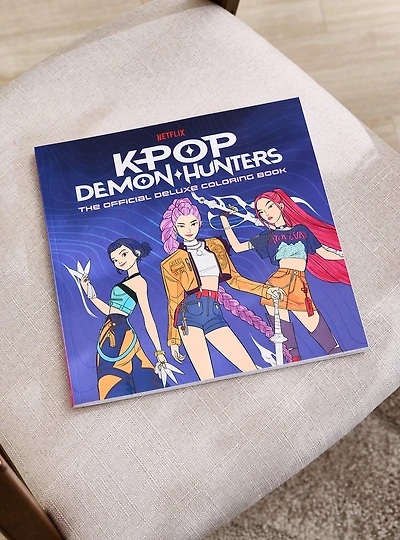 KPop Demon Hunters: The Official Deluxe Coloring Book