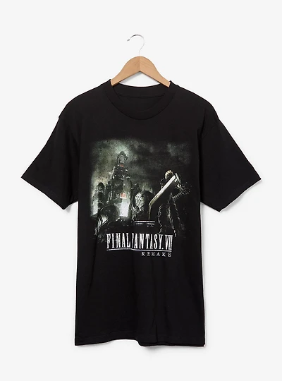 FINAL FANTASY VII REMAKE Key Visual T-Shirt - BoxLunch Exclusive