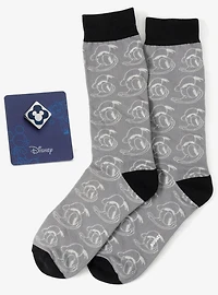 Disney Donald Duck Patterned Gray Socks and Mickey Mouse Blue Lapel Pin Gift Set