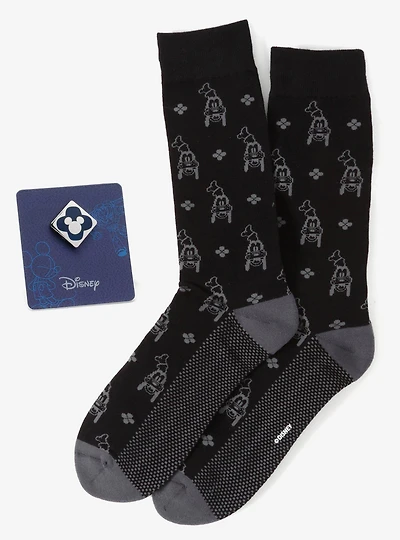 Disney Goofy Socks & Mickey Mouse Blue Lapel Pin Gift Set