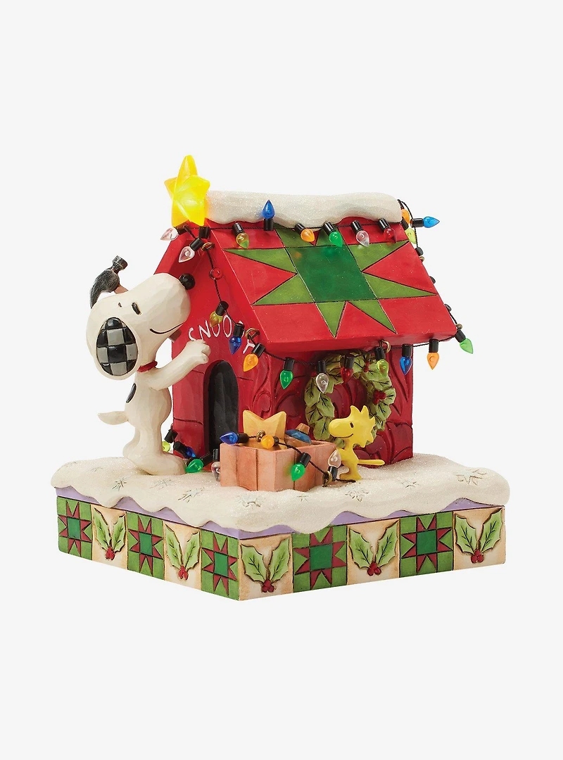 Peanuts Snoopy LED Doghouse Figurine