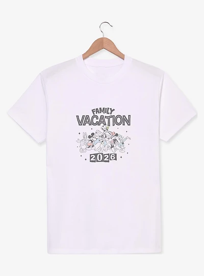 Disney Mickey Mouse & Friends Family Vacation 2026 Stars Womens T-Shirt