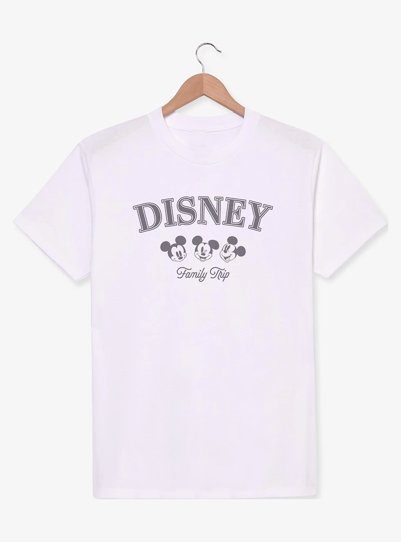 Disney Mickey Mouse Family Trip Heads T-Shirt