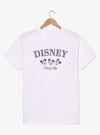 Disney Mickey Mouse Family Trip Heads T-Shirt
