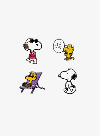 Snoopy Pin Set Set Of Four Pins