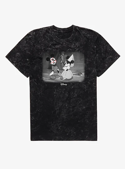 Disney Mickey Mouse Retro Kiss Pop Minnie Mineral Wash T-Shirt